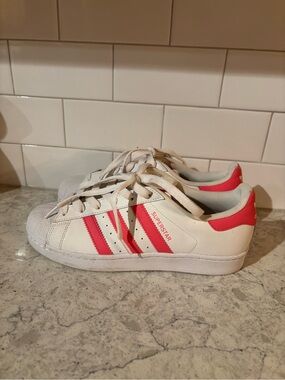 Adidas White Sneakers with Pink Accents - Superstar Style